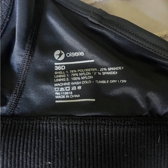 Oiselle Queen Black Sports Bra 36D - Picture 3 of 6